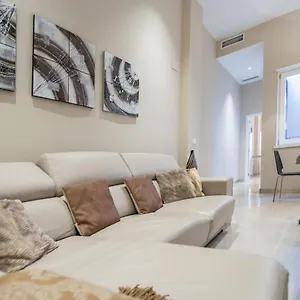 Relax In Apartment